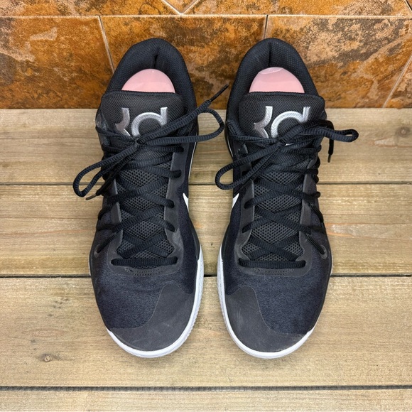 Nike Other - Nike KD Trey 5 V basketball shoes